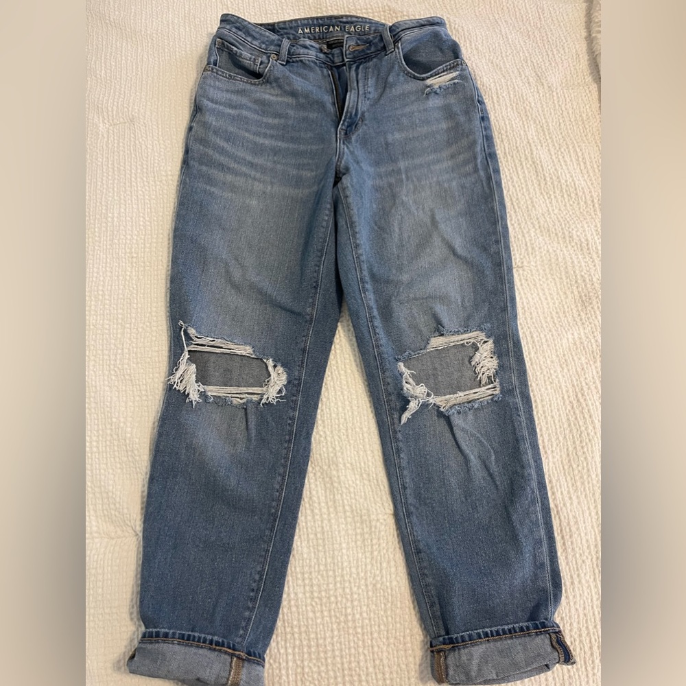 American eagle mom jeans